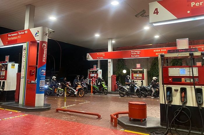 Tips Hemat Bensin untuk Mobil Matic